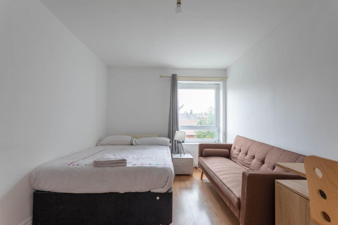 Hanifa Place Лидс Экстерьер фото